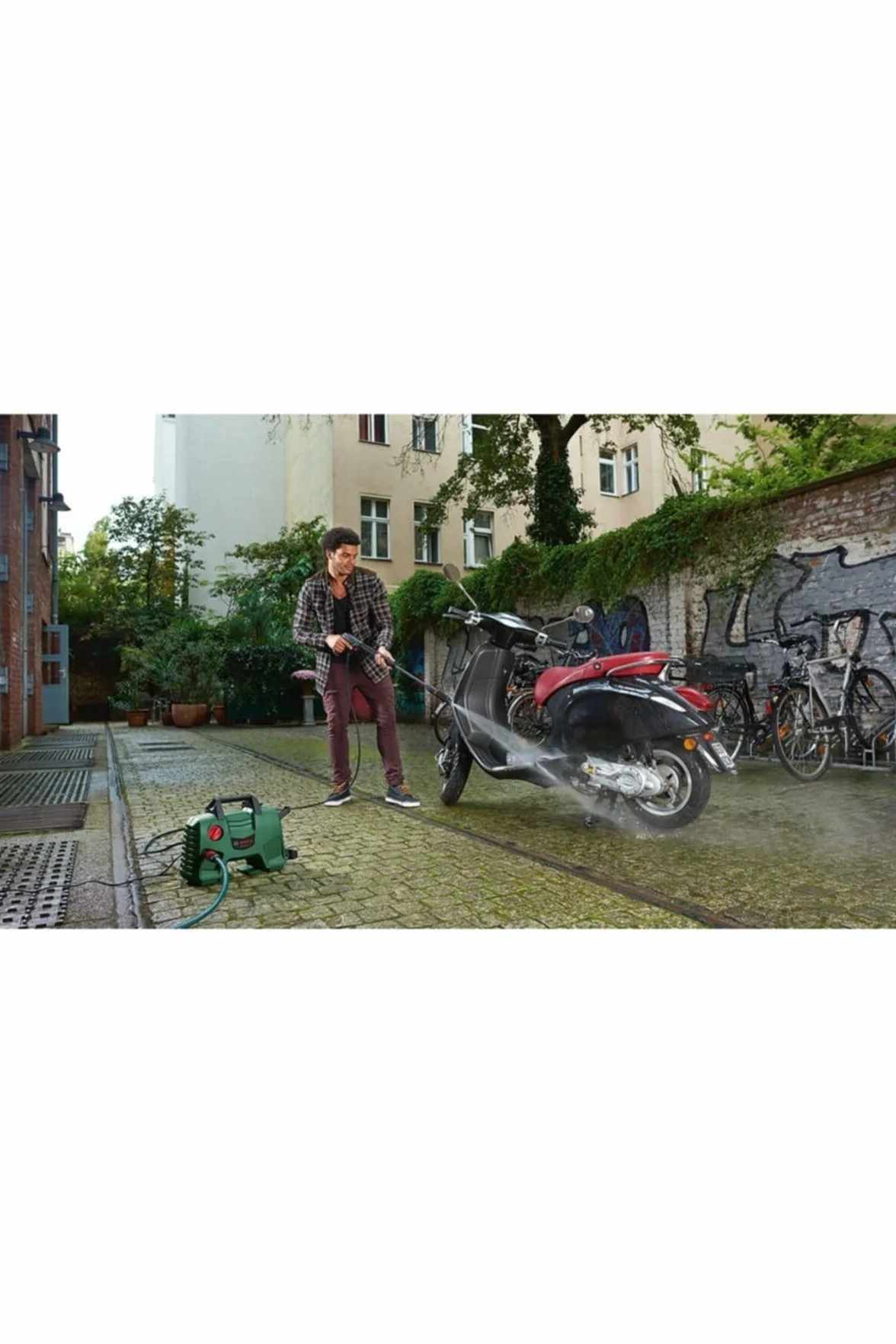 Bosch EasyAquatak 100 Myjka Wysokociśnieniowa 1200 W 5 m 300 L/godz