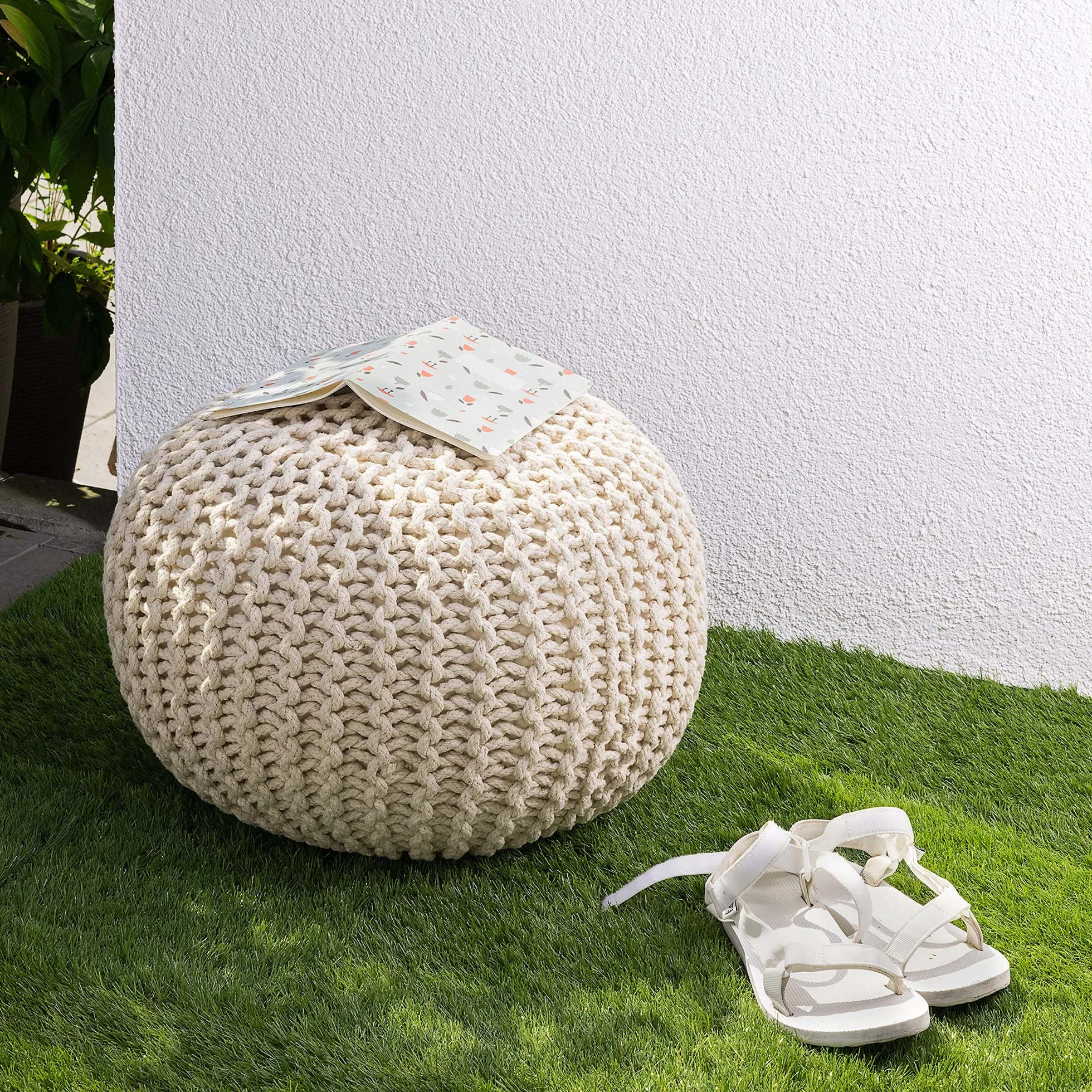 Navaris 4 x mata ze sztucznej trawy kwadratowej – każda 30,3 x 30,3 cm – sztuczna trawa na płyty, na balkon, taras – sztuczna dekoracja, dywan trawnikowy