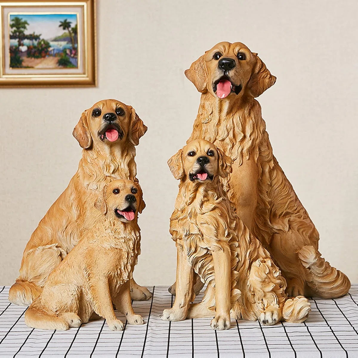 Figurka psa ozdoba ogrodowa - duża rzeźba Golden Retriever na patio, balkon, dekoracja trawnika