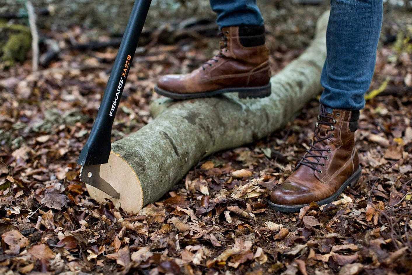 Fiskars Saper ręczny do obróbki drewna, długość: 78,5 cm, ostrze z hartowanej stali/rękojeść z tworzywa sztucznego wzmocnionego włóknem szklanym, osłona ochronna w zestawie, czarny/pomarańczowy, Wood