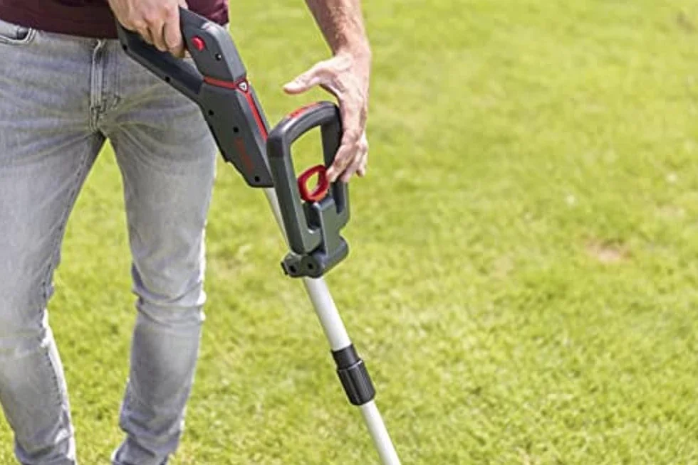 AL-KO Akumulatorowa podkaszarka do trawy GT 1825, akumulator litowo-jonowy 18 V, szerokość cięcia 25 cm, trzpień teleskopowy, automatyczna końcówka, w zestawie zapasowa szpula żyłki, szaro-czerwona,