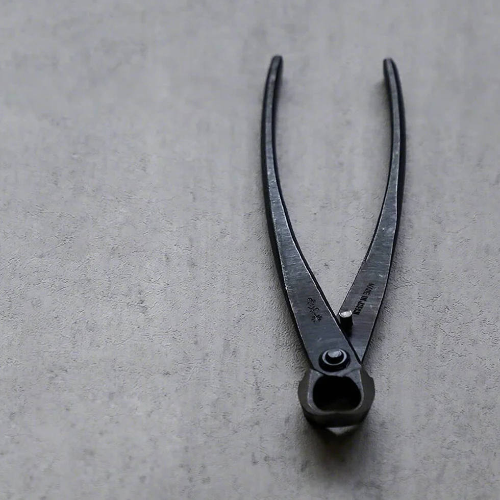 Wazakura Ręcznie kuty wklęsły nóż do gałęzi 8" (200 mm) MADE IN JAPAN (prosta krawędź czarna)
