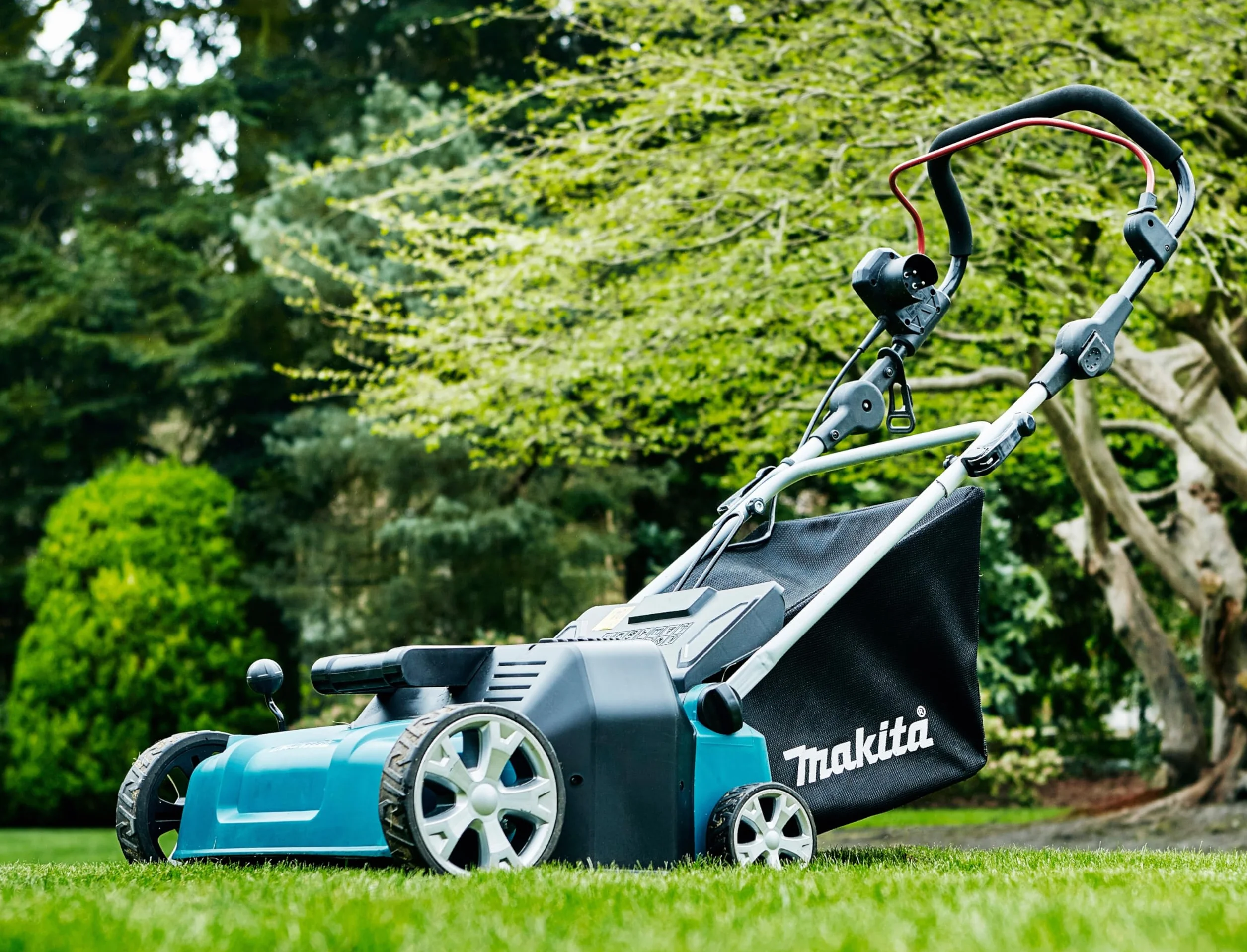 Makita UV3600 wertykulator elektryczny, 1800 W