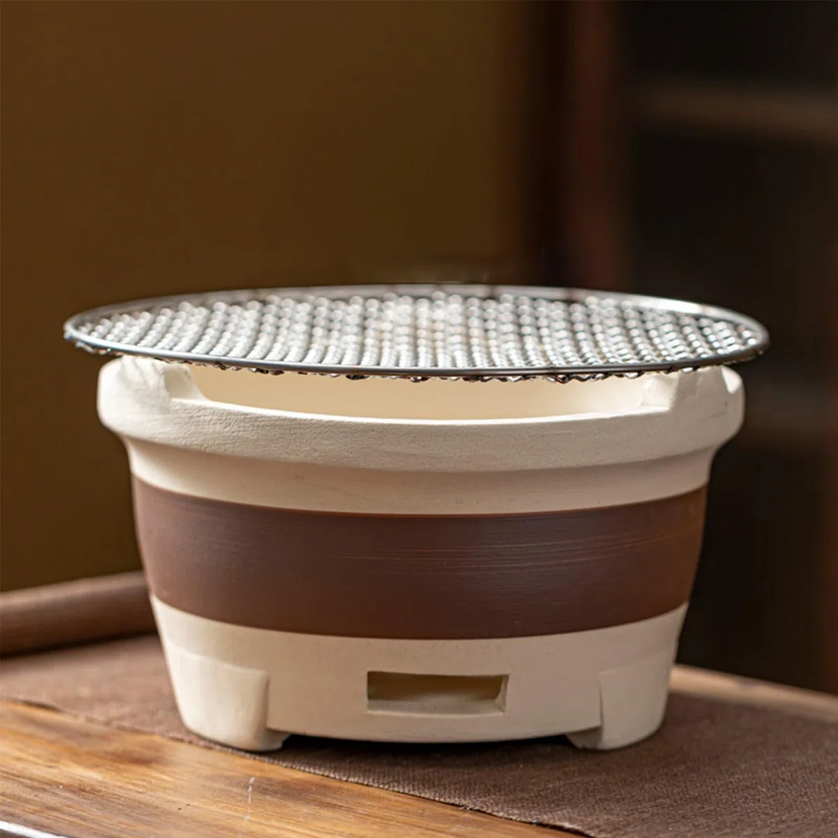 Przenośny piec na węgiel drzewny z gliny – klasyczny grill na kemping i do użytku na zewnątrz, 27 cm, akcesoria do grillowania stołowego, idealny na pikniki i tylne drzwi