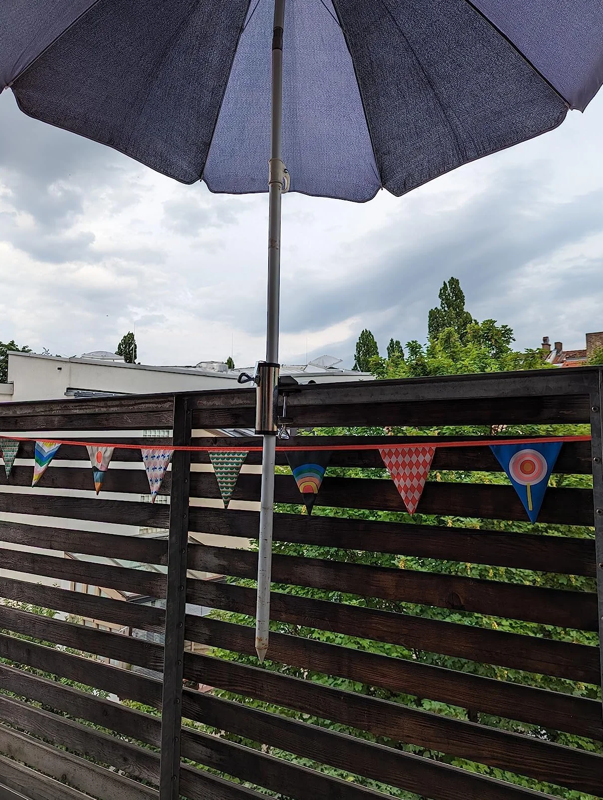 Uchwyty przeciwsłoneczne na balkon, 2 szt., ocynkowane, pogrubione, Ø 25–38 mm, uchwyt balkonowy na parasole przeciwsłoneczne, balustradę balkonową, stojak na parasol