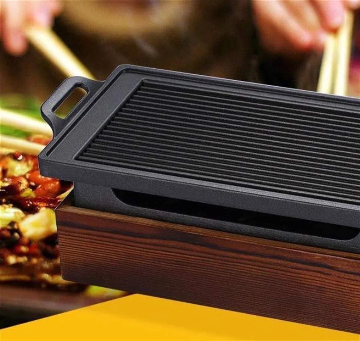 Przenośny bezdymny grill na węgiel drzewny na piknik na świeżym powietrzu i imprezy w ogrodzie