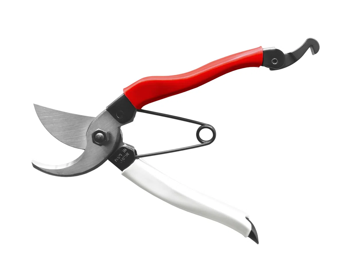 Okatsune 103 Bypass Secateurs