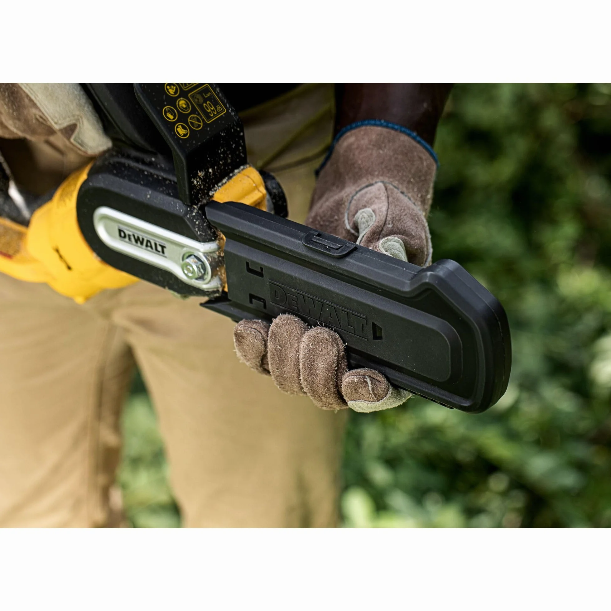 DEWALT DCMPS520N-XJ akumulatorowa piła do gałęzi 18 V (miecz 20 cm, silnik bezszczotkowy, automatyczne smarowanie łańcucha, metalowa ochrona na czubku miecza, boczne napięcie łańcucha, dostawa bez