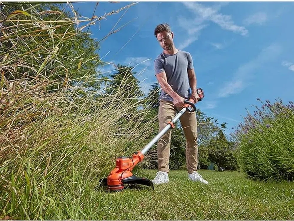 BLACK+DECKER Bezprzewodowa podkaszarka do trawy 36 V bateria nie wchodzi w zakres dostawy (goły), BCSTA536B-XJ