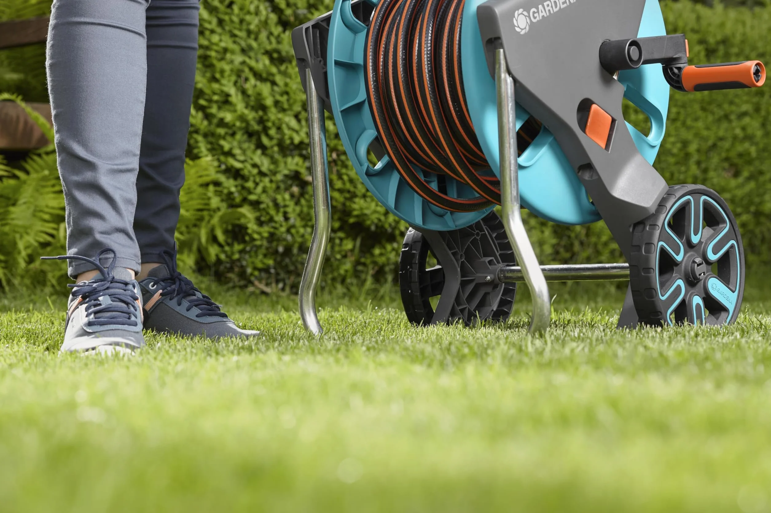 Gardena AquaRoll M Easy zestaw wózek na wąż 60 m metalowa rama zabezpieczenie przed kapaniem