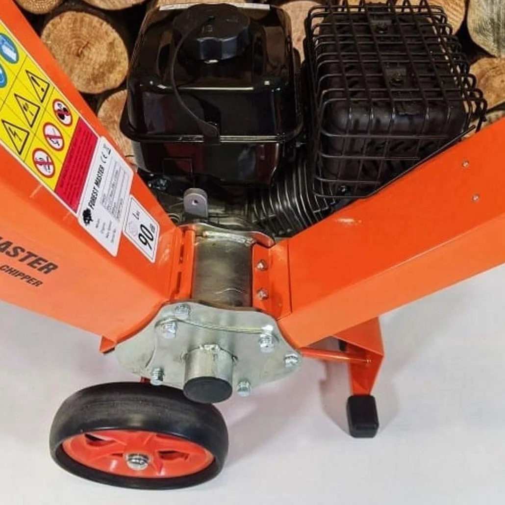 Forest Master FM6DDES Rębak do drewna benzynowy z elektrycznym rozruchem 6 KM, samopodający - lekki i dobrze wyważony - rozdrabnia do 50 mm (2 cale)