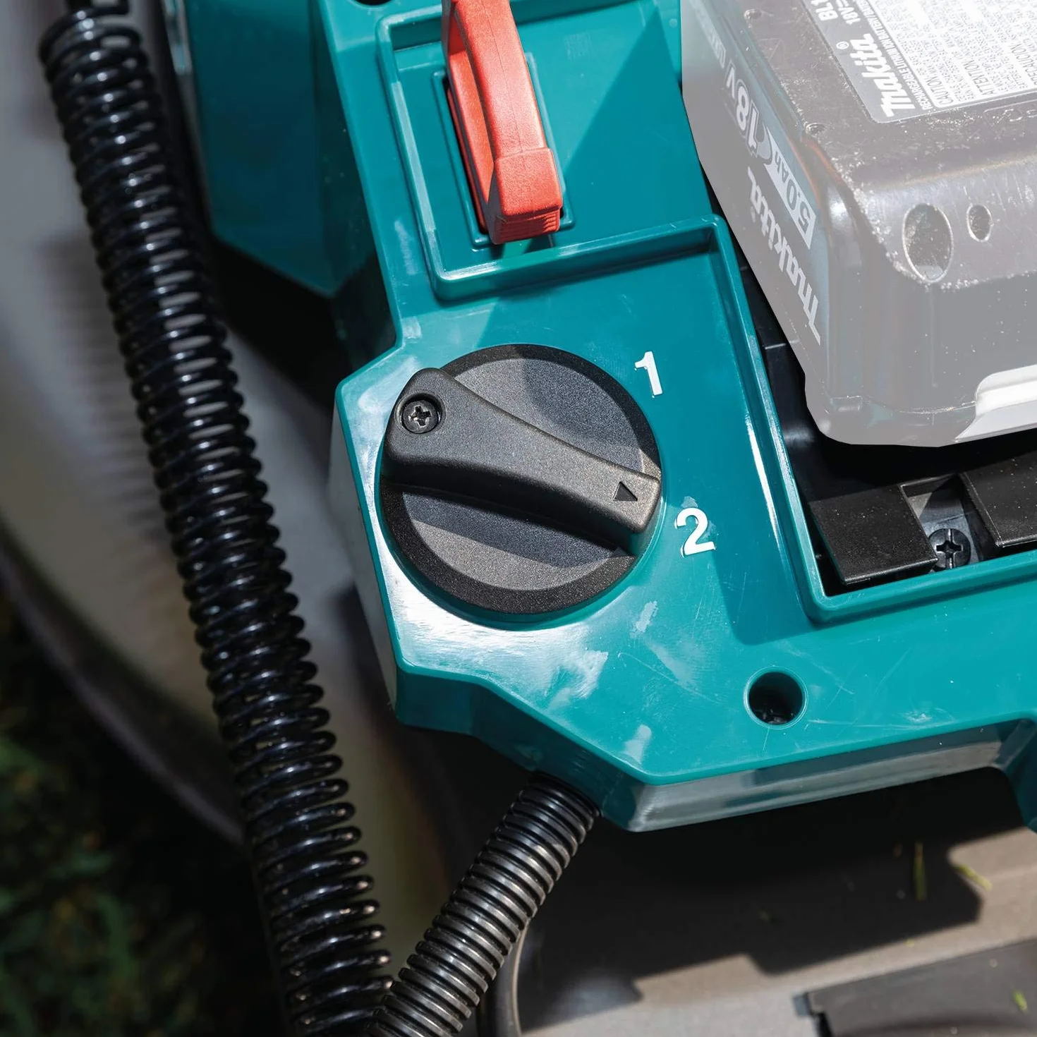 Makita DLM530Z kosiarka akumulatorowa 2 x 18 V