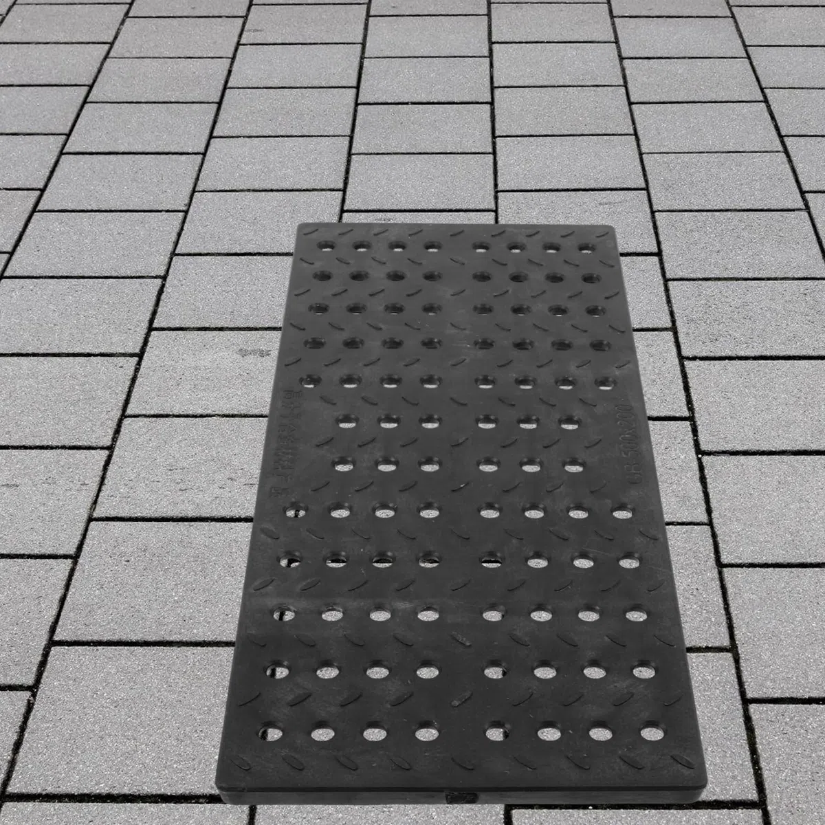 Osłona rusztu odpływowego wykopu zewnętrznego, 200 x 500 mm, plastikowe akcesoria do kanalizacji podjazdu i garażu, wymienna kratka kanałowa do wydajnego zarządzania wodą na zewnątrz