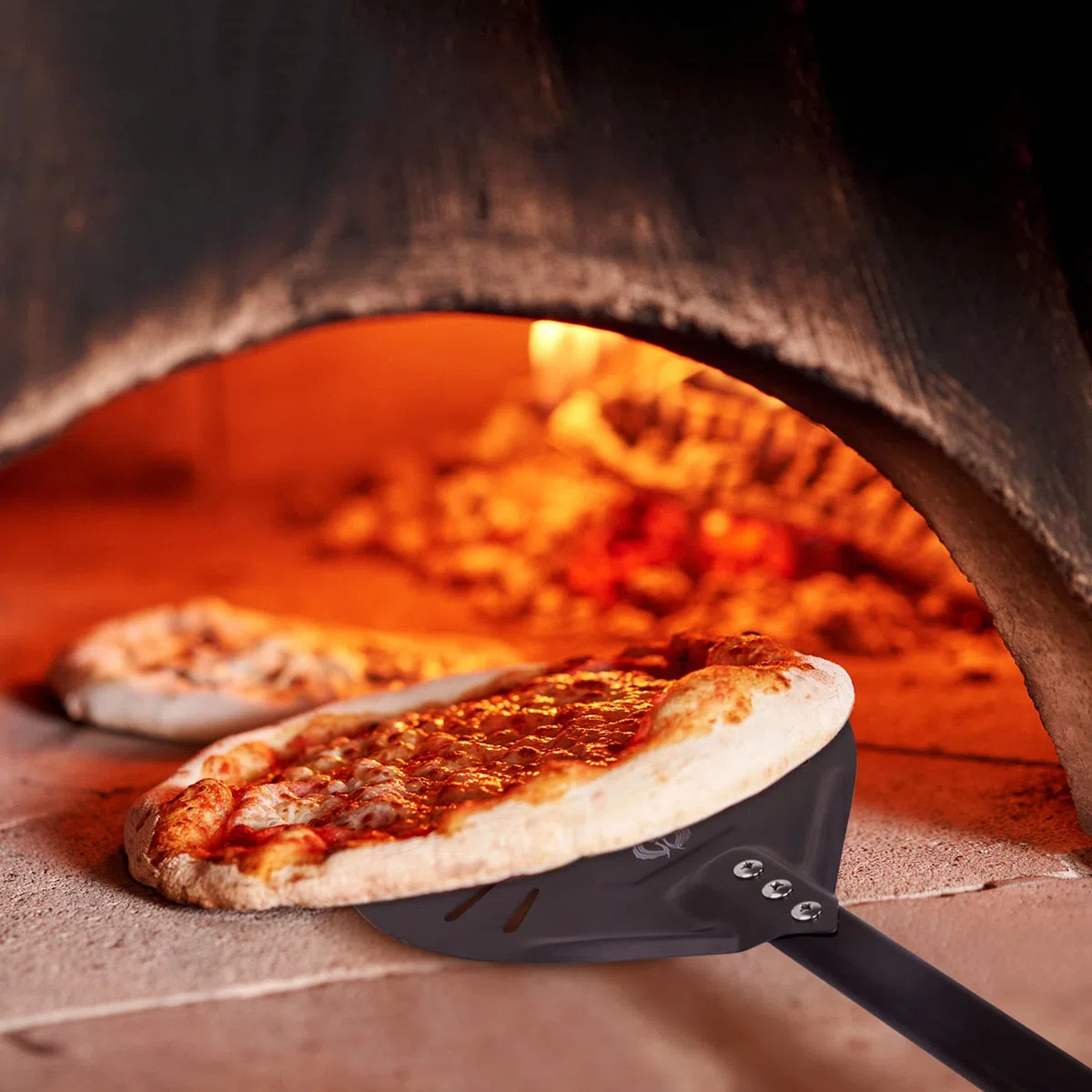 PizzaTurning Peel 25 cm Perforowana peeling do pizzy i pędzel do pizzy, grabie popielate, 4-częściowy zestaw przyborów do piekarnika do pizzy z aluminiowym uchwytem 100 cm
