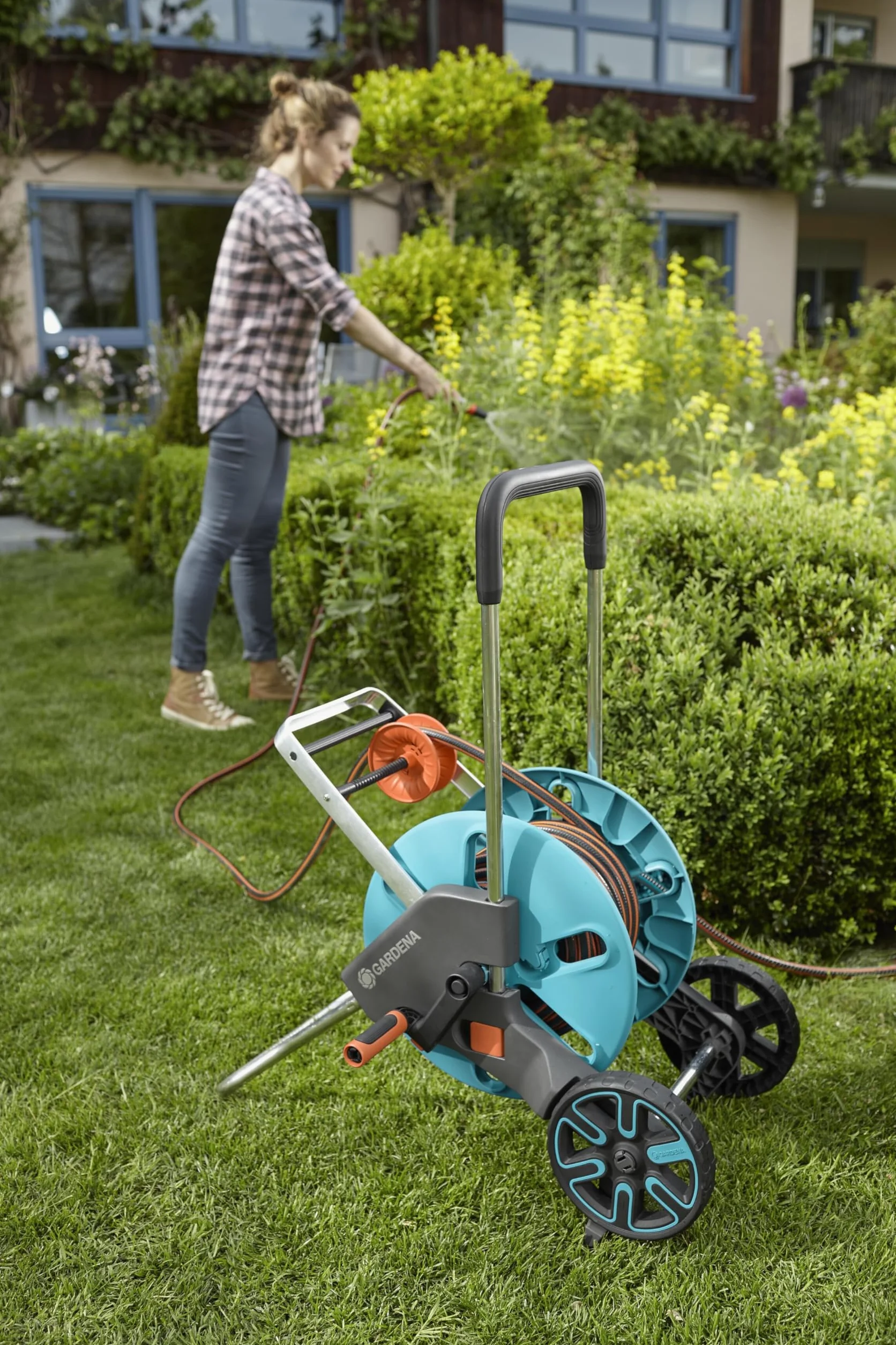 Gardena AquaRoll M Easy zestaw wózek na wąż 60 m metalowa rama zabezpieczenie przed kapaniem