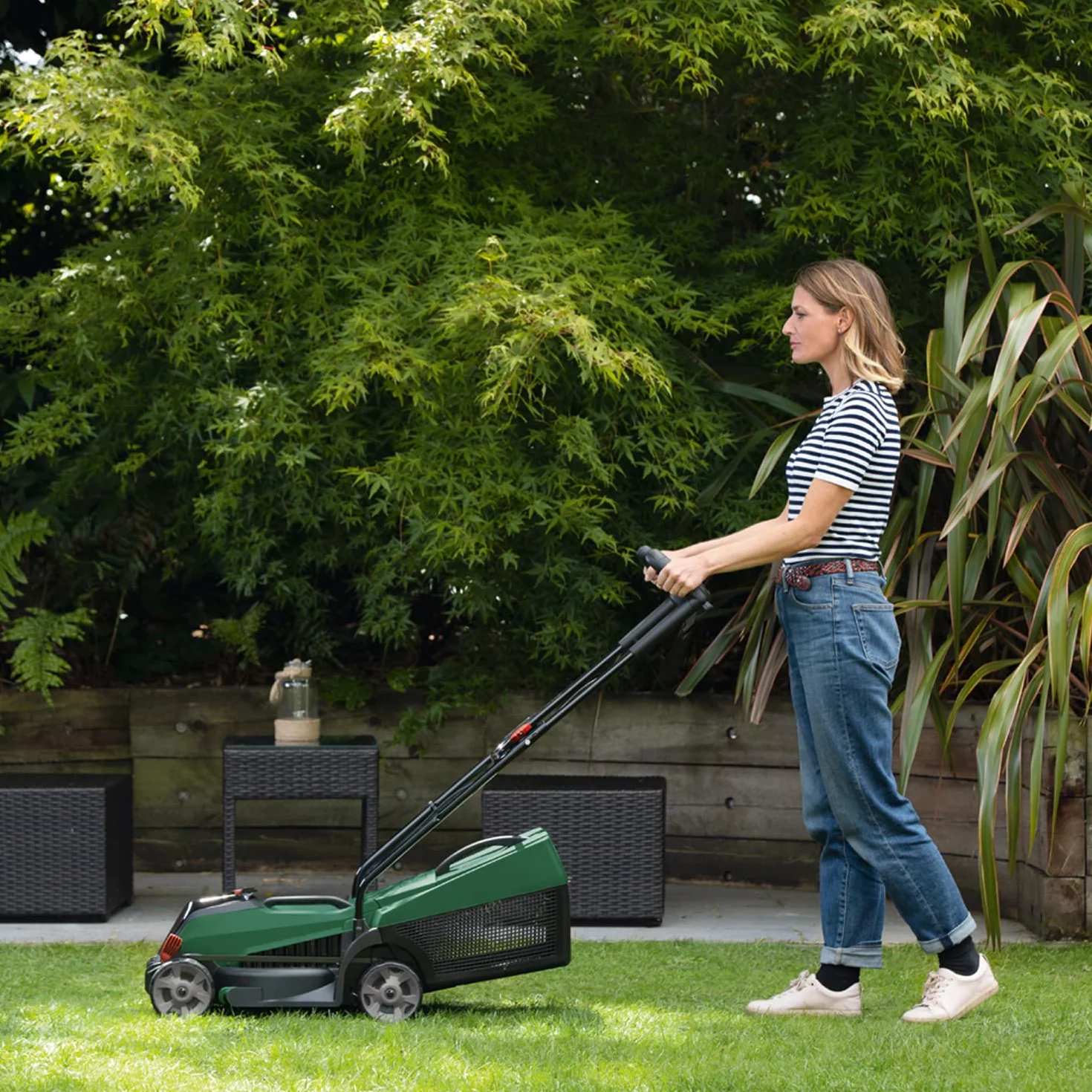 Bosch CityMower 18V-32-300, Kosiarka akumulatorowa (18 V, 1 akumulator, szerokość cięcia: 32 cm, trawniki do 300 m², opakowanie kartonowe), Zielona