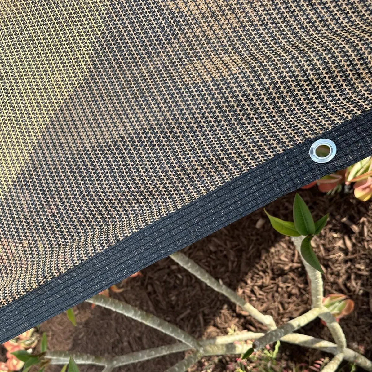 Zewnętrzna tkanina przeciwsłoneczna, 6 x 10 m, 85% ochrona przed promieniowaniem UV, do szklarni, pergoli, ogrodzenia, podwórka, patio, siatkowa plandeka ze wzmocnionymi oczkami