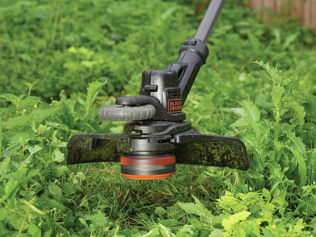 Black+Decker STC1820EPC-QW Akumulatorowa Podkaszarka do Trawy 18 V 28 cm