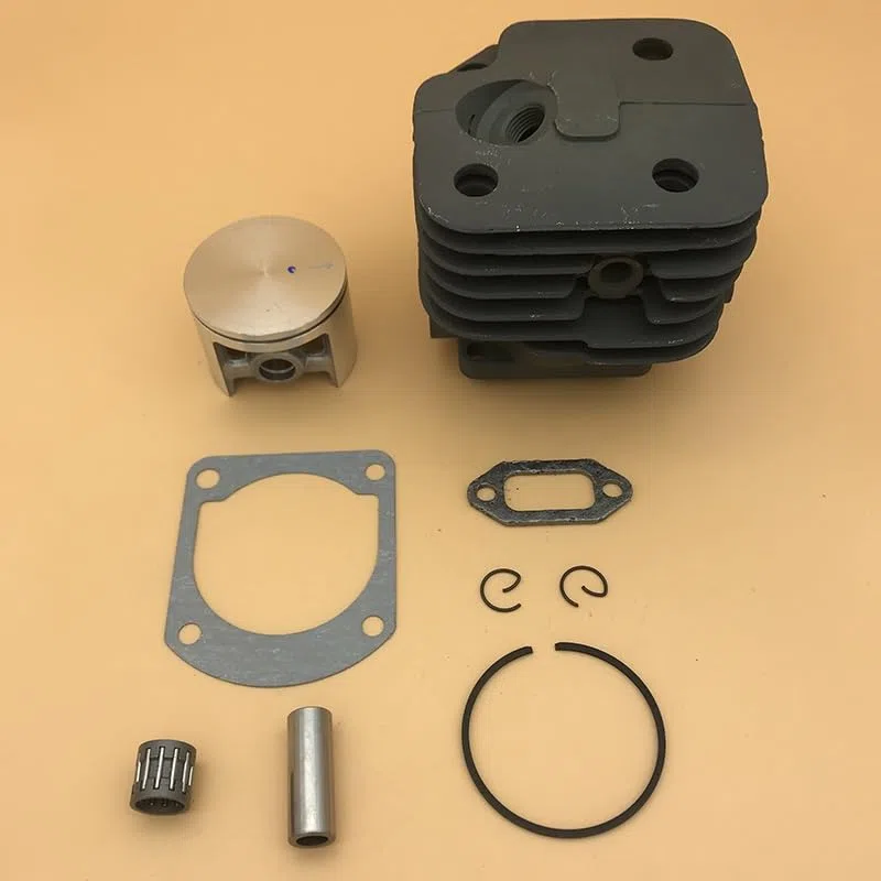 Części ogrodowe 48mm 50mm 52MM zestaw tłoków cylindrów dla HUSQVARNA 61 268 272 272K 272XP benzynowy silnik piły łańcuchowej części silnika 503758172 Бензопила Części ogrodowe (Color : HUS268 50MM)