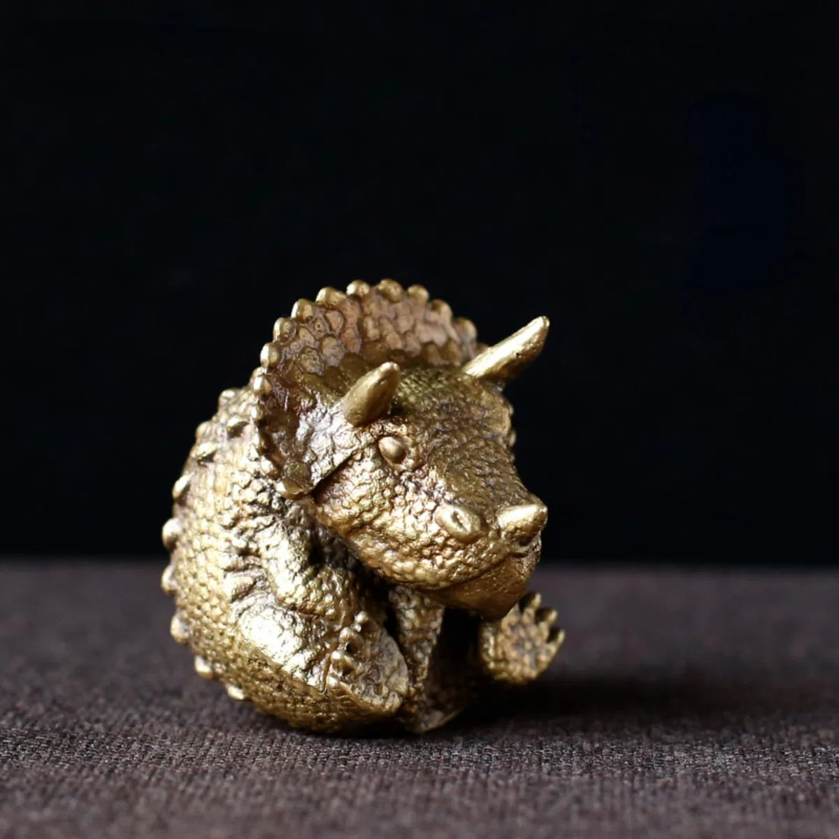 Mosiężne Figurki Dinozaurów Jurajskich, Figurki Triceratopsa, Kolekcja Rzemiosła, Biuro, Gabinet, Dekoracja Na Biurko, Bonsai, Mikrokrajobraz, Stół Z Piaskiem