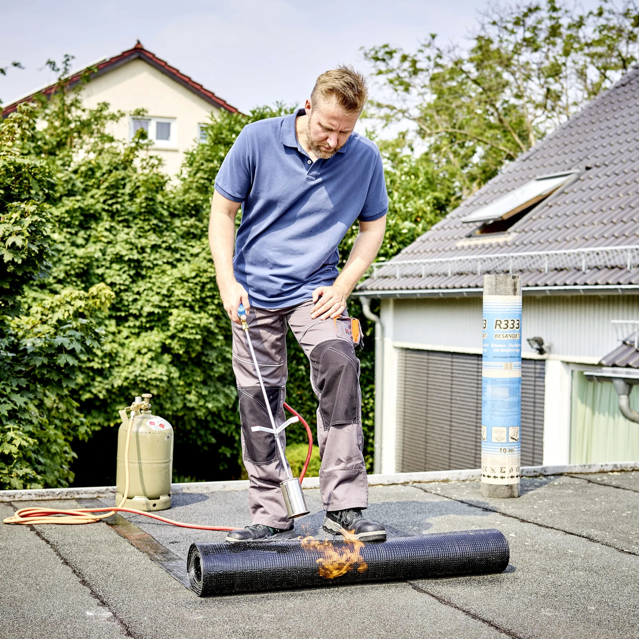CFH Palnik Profi PA 079 – w zestawie gumowy wąż gazowy 3/8", palnik do chwastów, podłączenie do butli gazowych, idealny do usuwania chwastów oraz prac przy produkcji smoły i folii stawowej, certyfikat