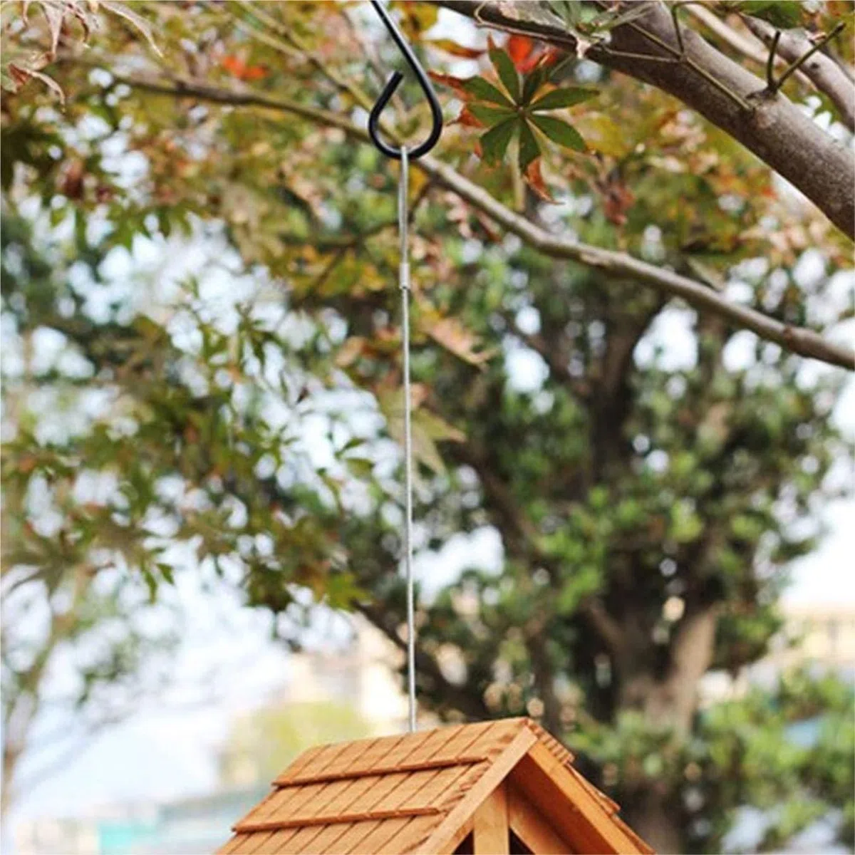 Karmnik dla Dzikich Ptaków Bird Feeder Drewniany Karmnik Dla Ptaków Wiszący Z Dachem Do Ogrodu Karmienia Na Zewnątrz Wróbli