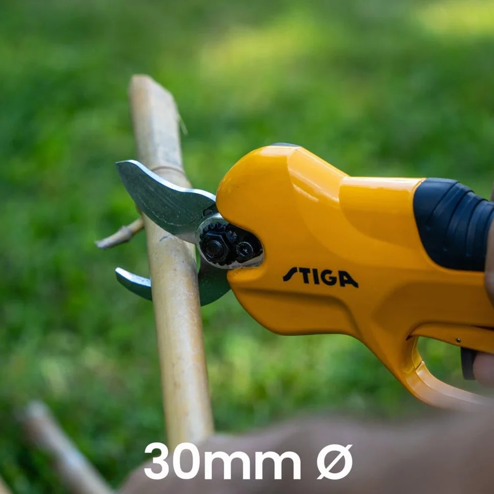 Stiga Zestaw nożyczek do przycinania akumulatorowego SC 100e, cięcie 15-30 mm, z akumulatorem 20 V (2 Ah) i ładowarką